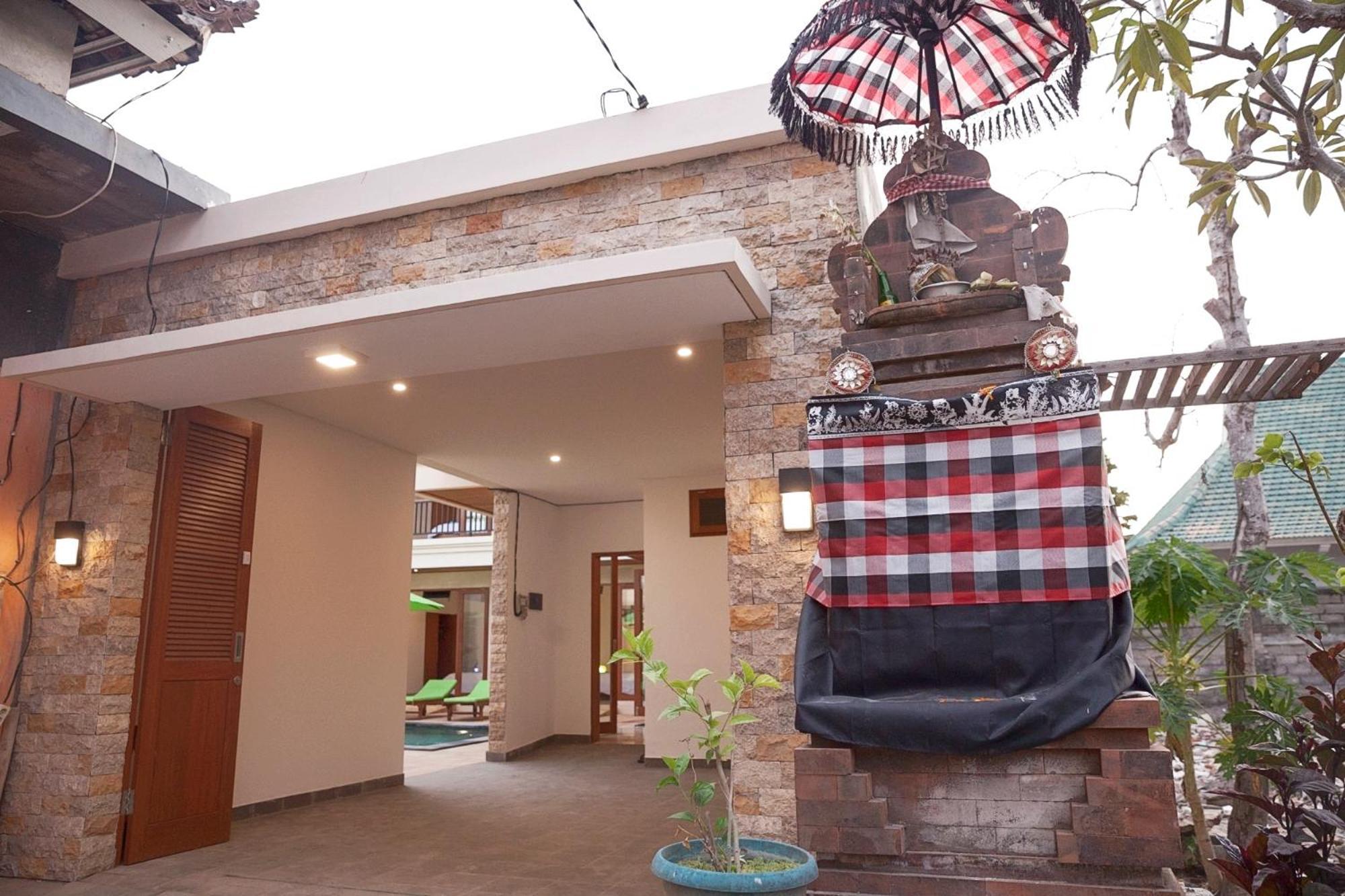Pineapple Villa Sanur エクステリア 写真