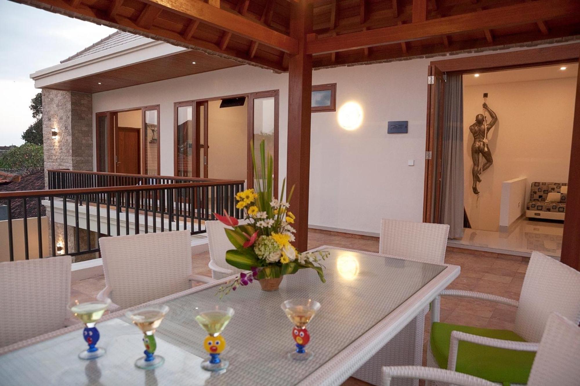 Pineapple Villa Sanur エクステリア 写真