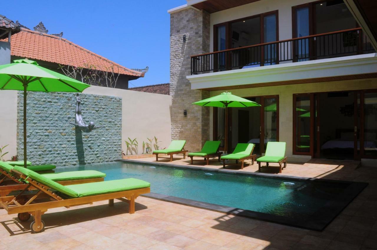 Pineapple Villa Sanur エクステリア 写真