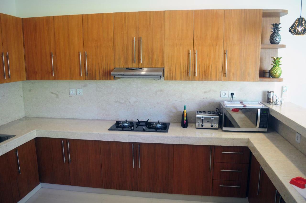 Pineapple Villa Sanur エクステリア 写真
