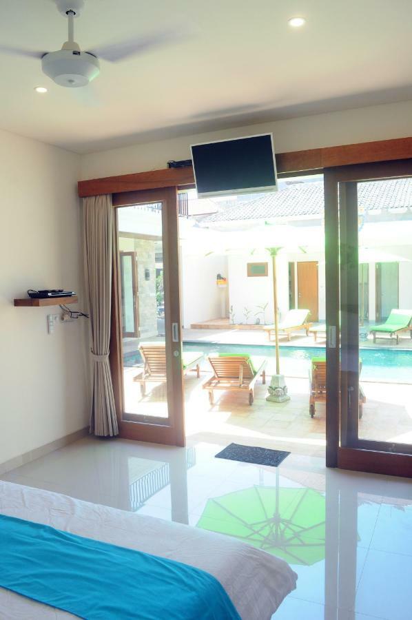 Pineapple Villa Sanur エクステリア 写真