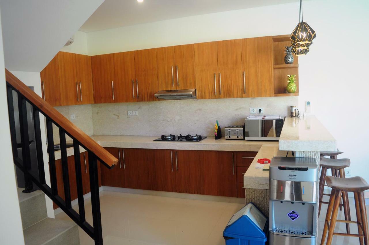 Pineapple Villa Sanur エクステリア 写真